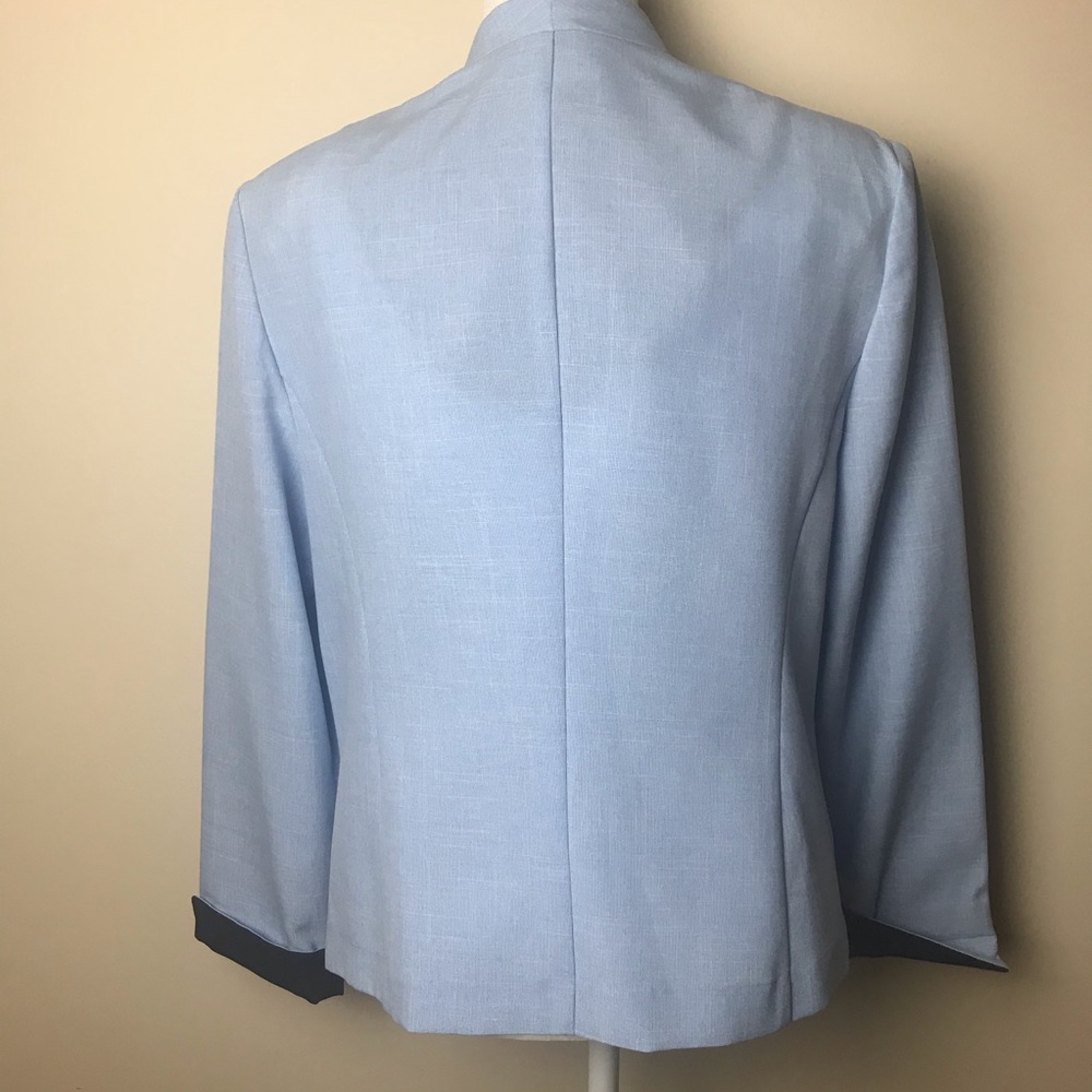 Perceptions Chambray Blazer With Navy Lining - image 3